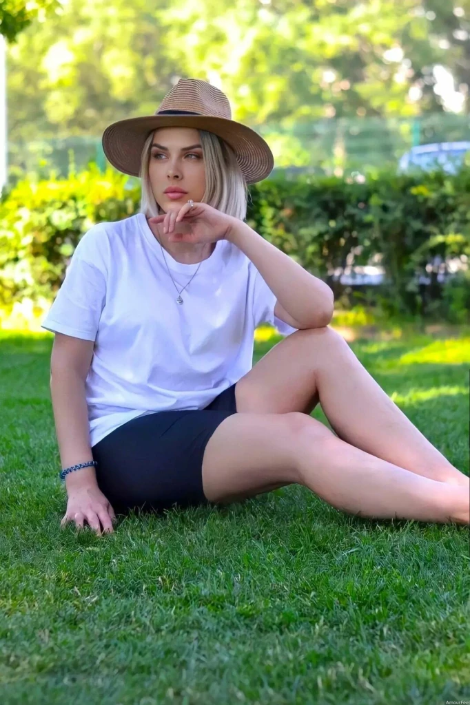 Inna, 37