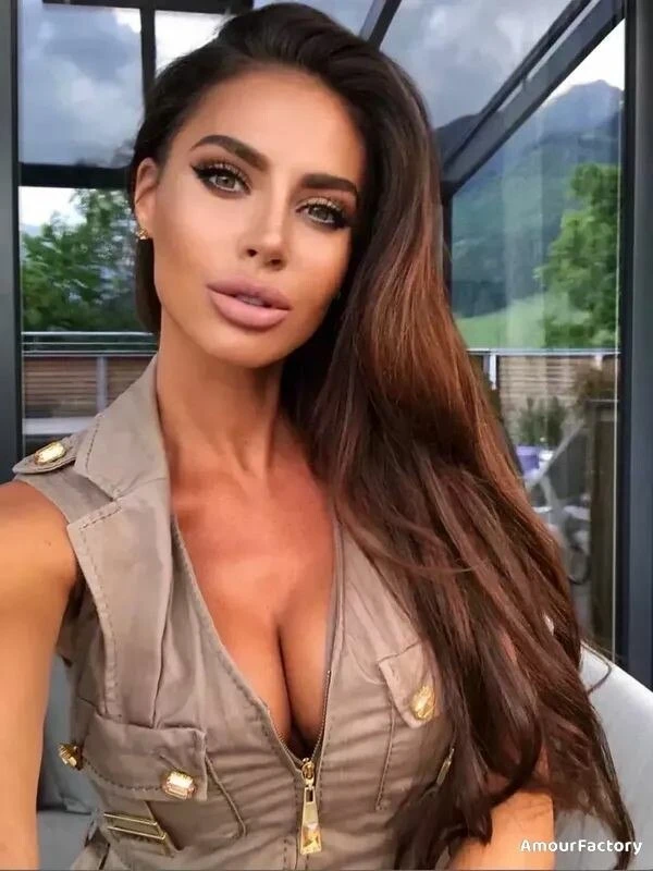 Olga, 36