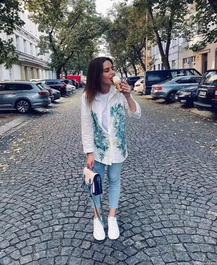Jana, 20