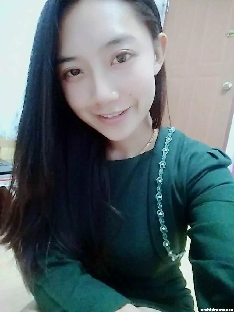 Sirinya, 29